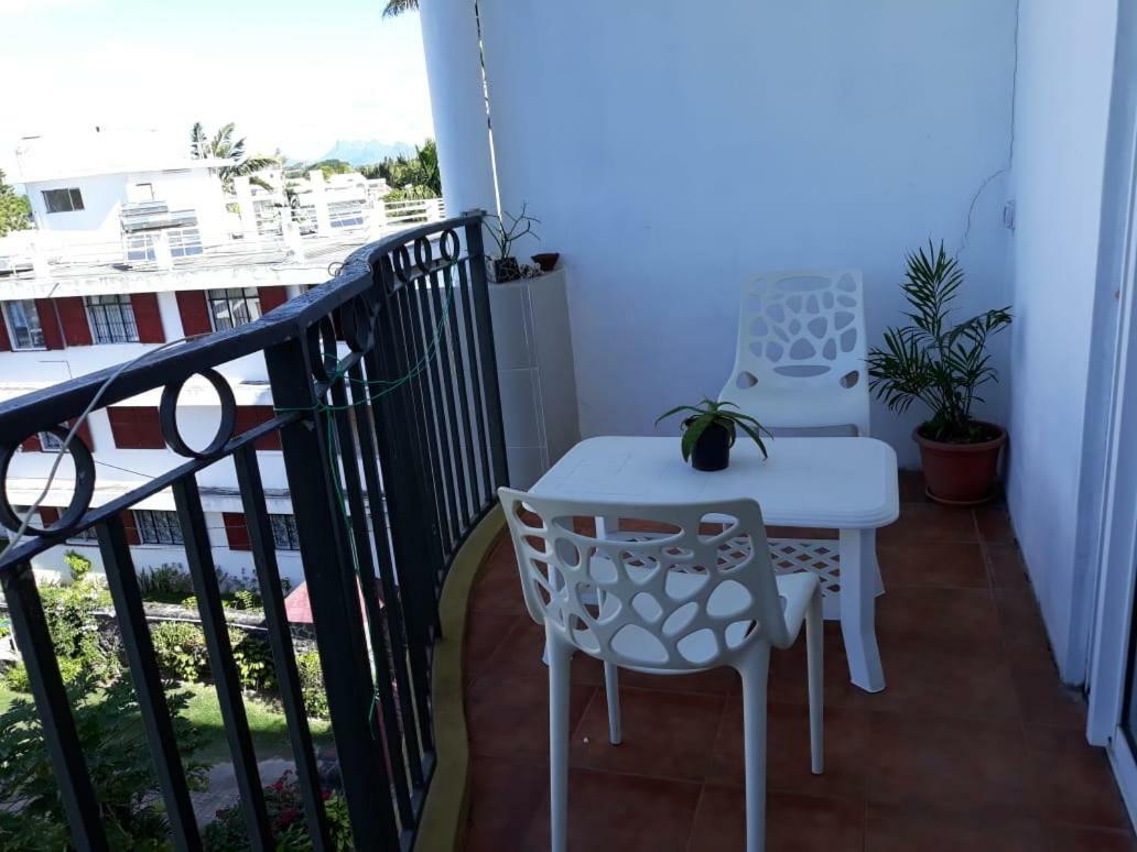 Pereybere Marlin Studio Apartment Pereybere Beach ภายนอก รูปภาพ