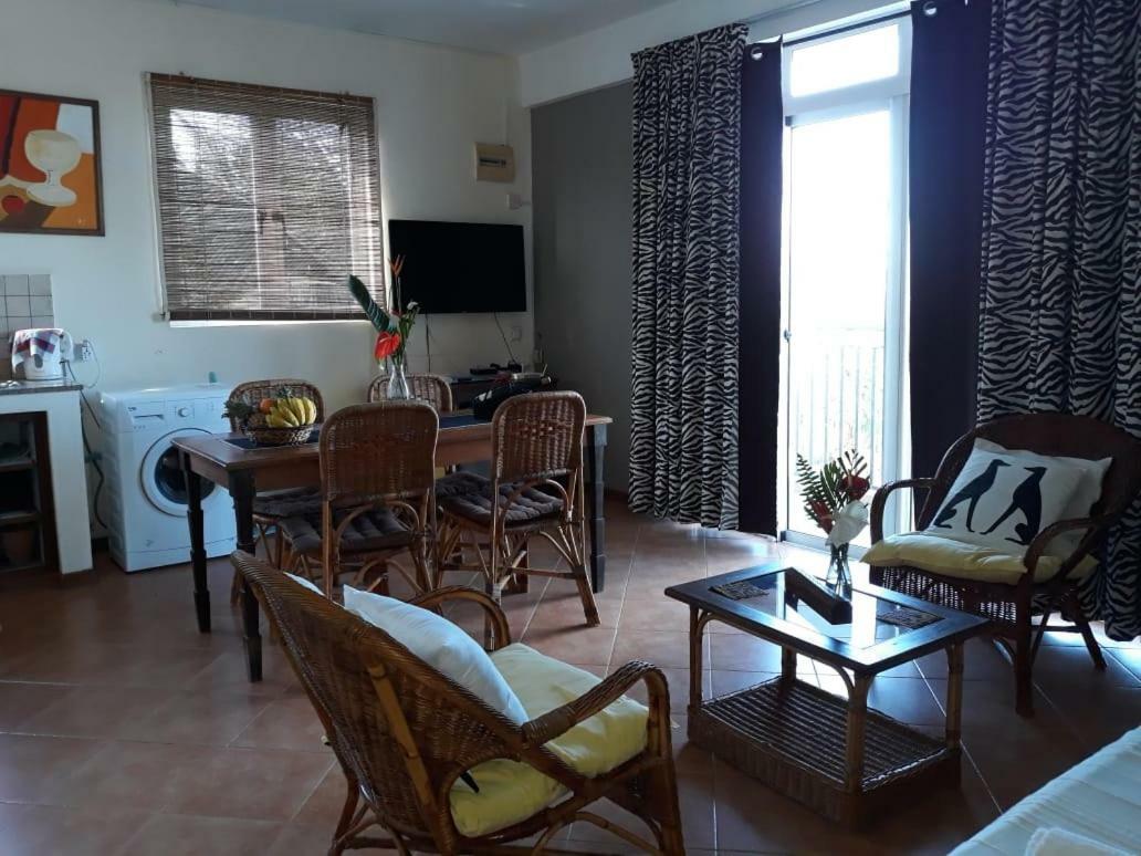Pereybere Marlin Studio Apartment Pereybere Beach ภายนอก รูปภาพ