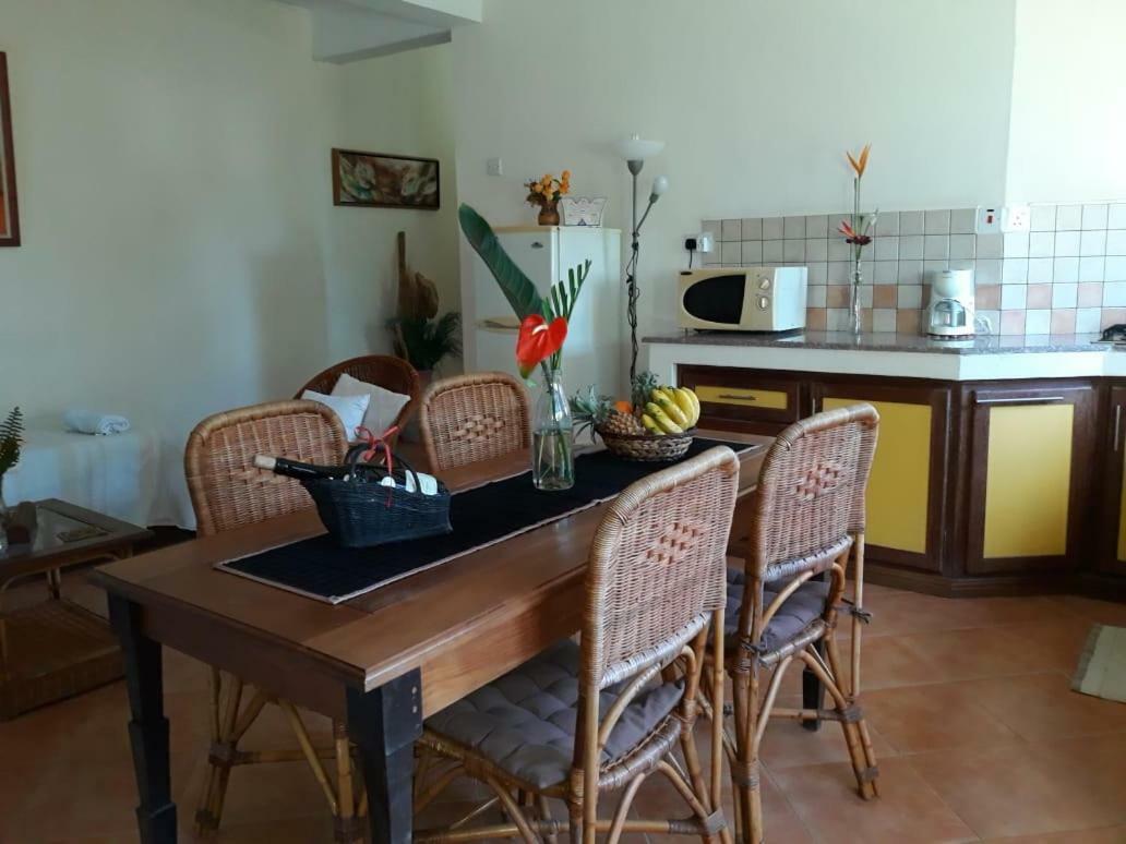 Pereybere Marlin Studio Apartment Pereybere Beach ภายนอก รูปภาพ